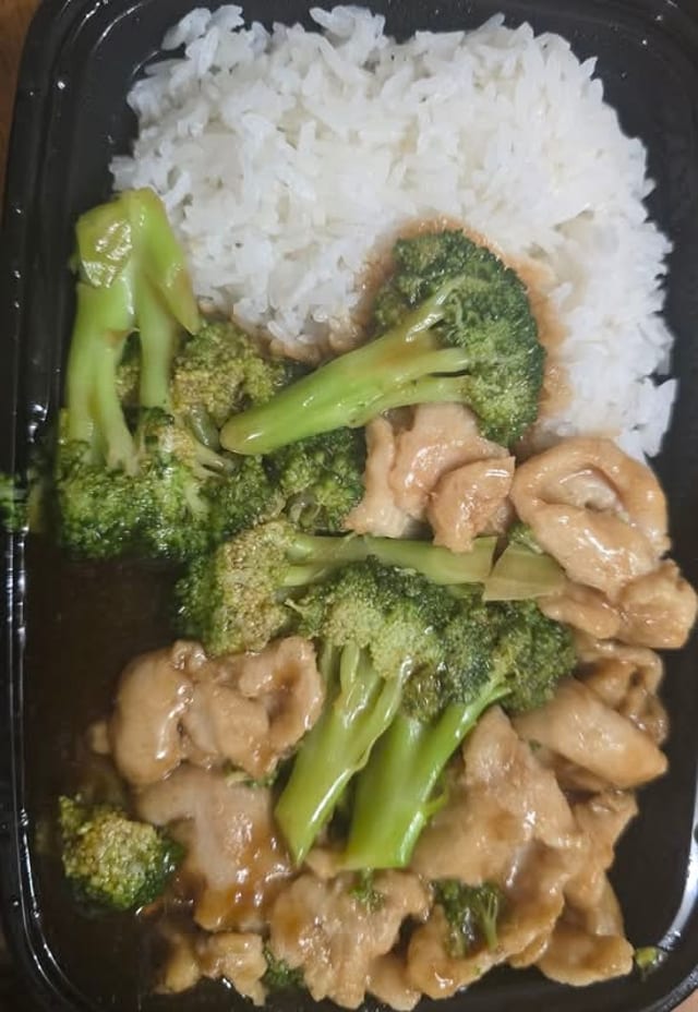 Chicken with Broccoli.